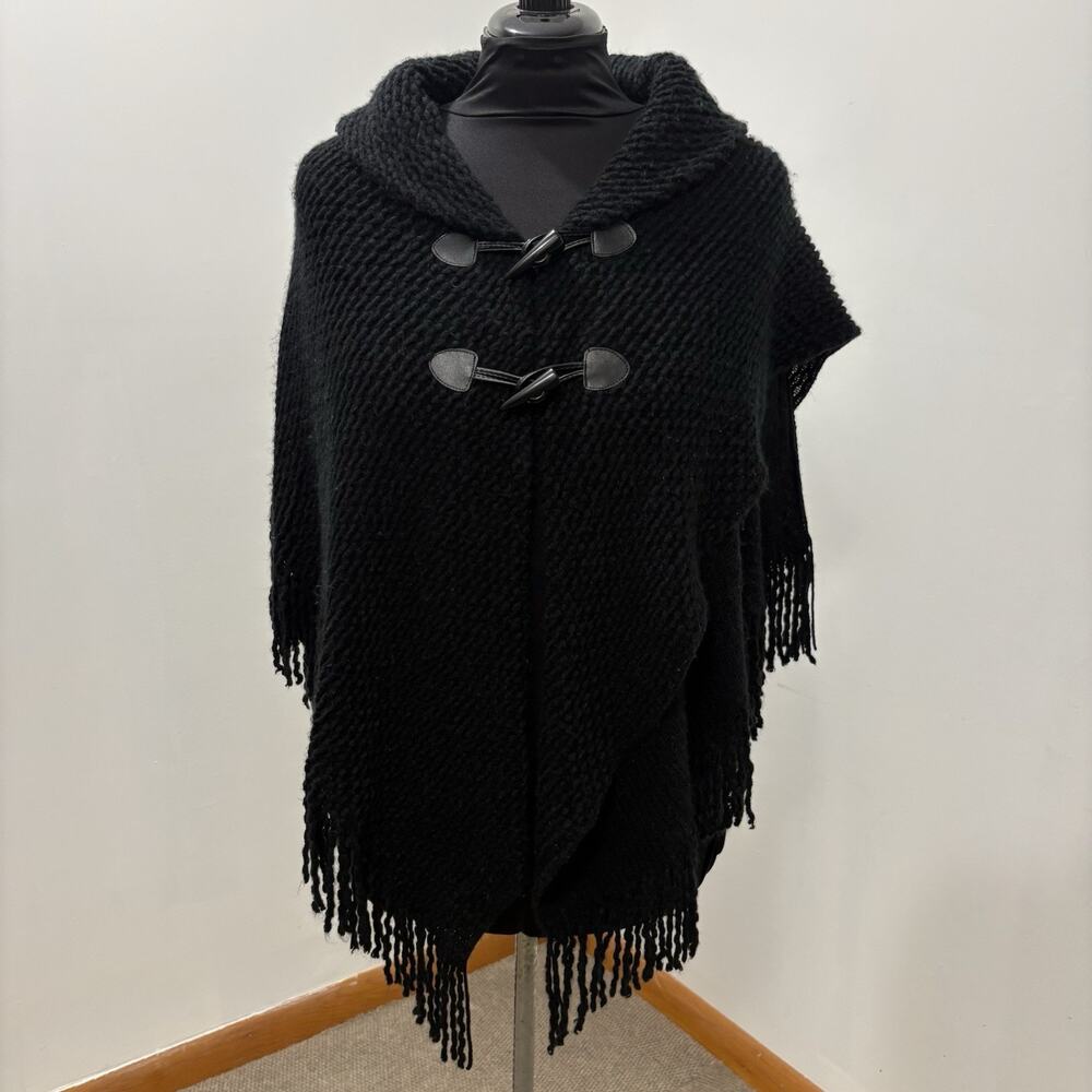 Black Chunky Knit Poncho Cape Toggle Fringe One Size Boho Whimsygoth